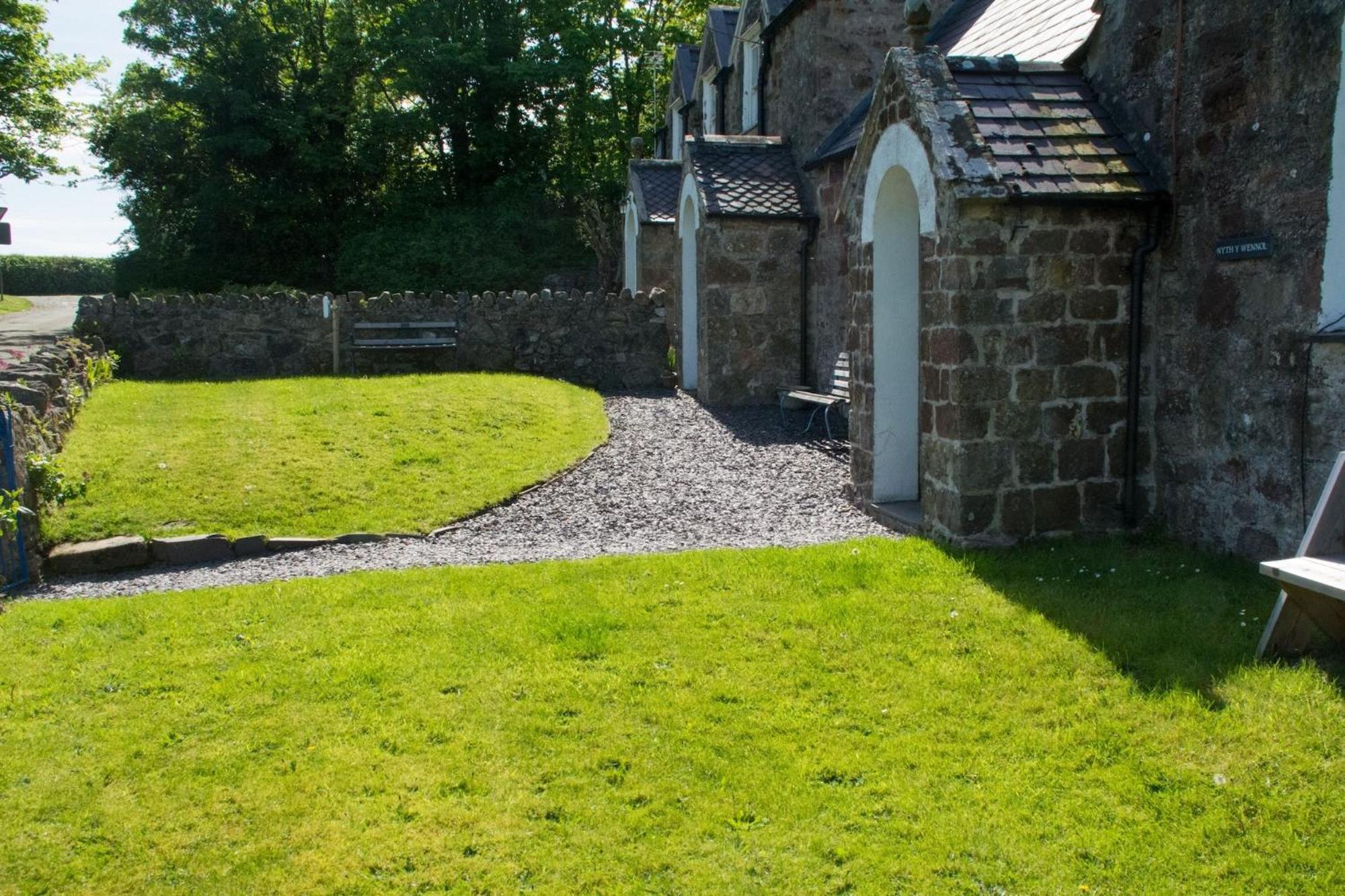 Nyth Y Wennol Villa Brynsiencyn Exterior photo